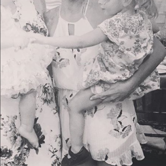 Beautiful romper! - Picture 6 of 6